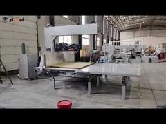 চারটি গাইড হুইল উল্লম্ব ছুরি স্পঞ্জ কাটিং মেশিন হাত চলন্ত অ্যালুমিনিয়াম ওয়ার্কটেবিল উচ্চ কাটা সঙ্গে